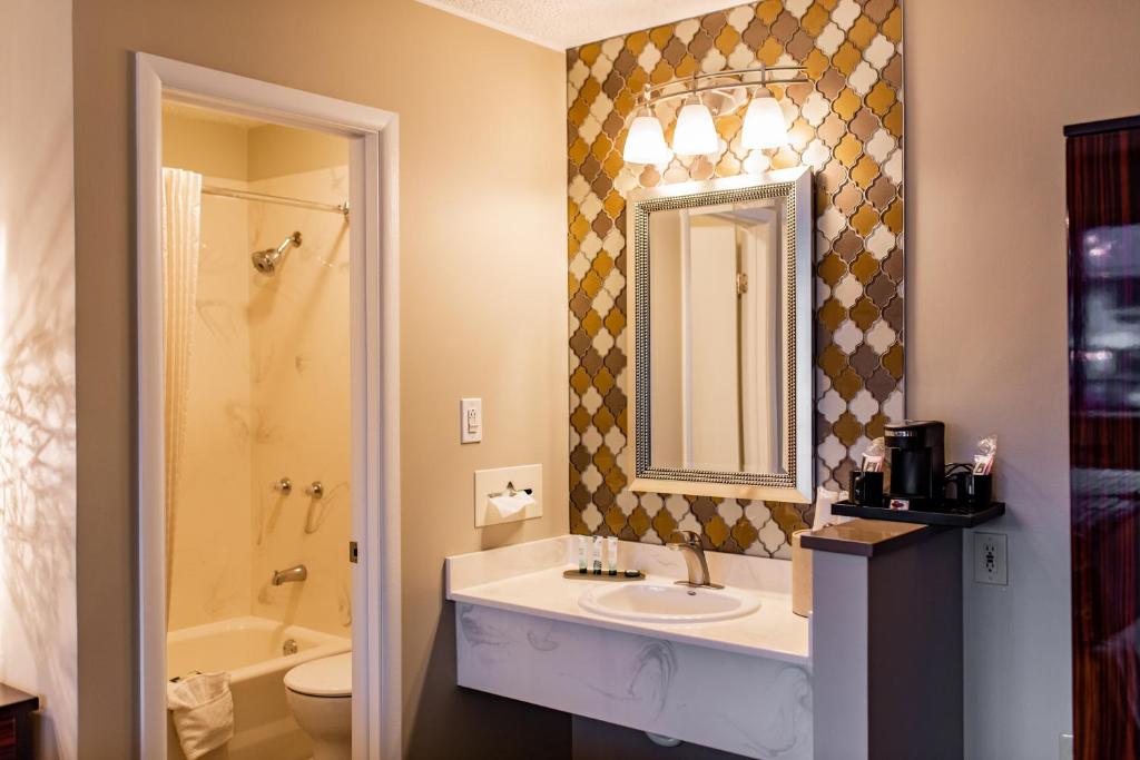 Single Room with Bathroom