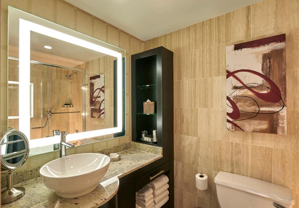 Gold Tower Deluxe with Two Double Beds