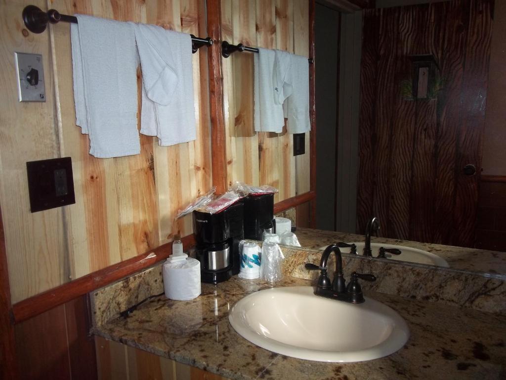 Double Room with Two Double Beds – Non Smoking