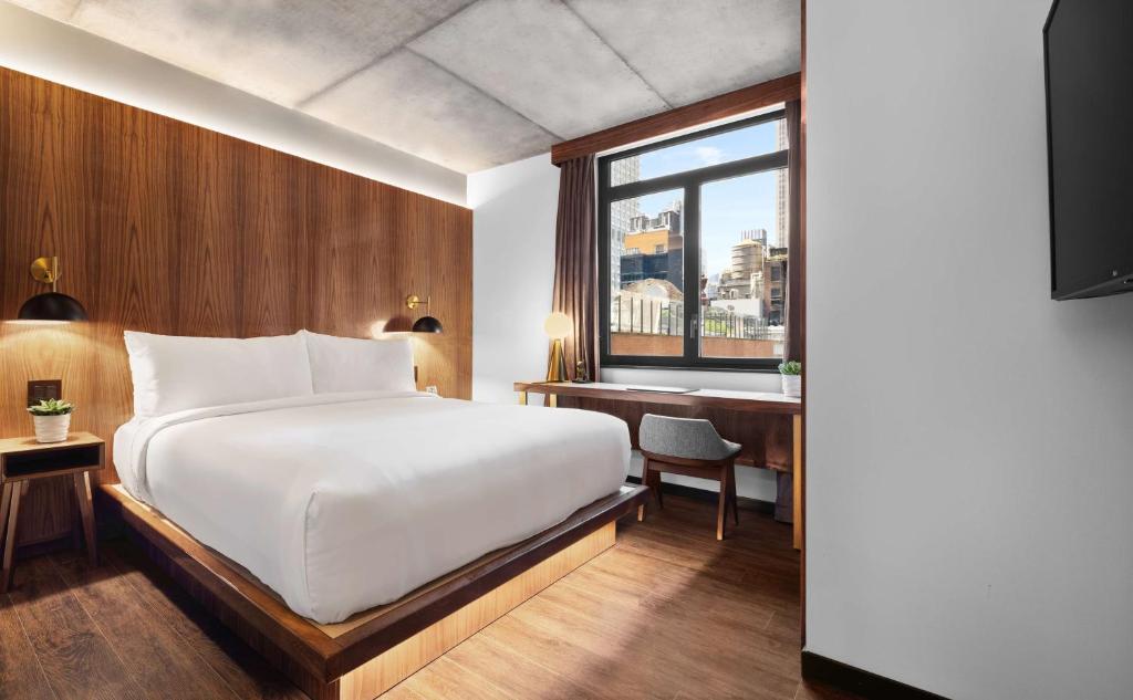 King Room with City View