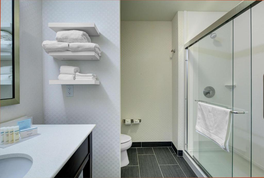 King Room with Sofa Bed