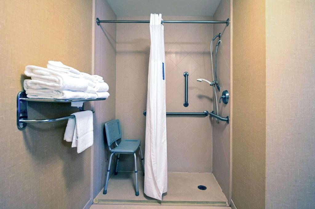 King Room – Disability AccessNon-Smoking