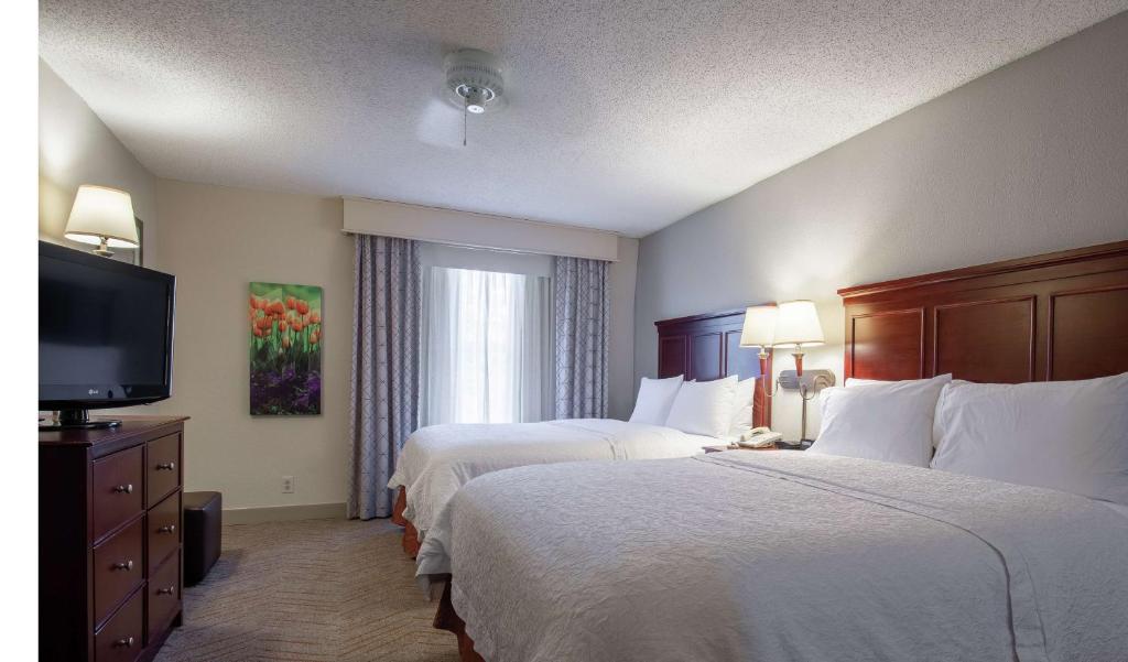 Double Suite with Kitchen – Non-Smoking