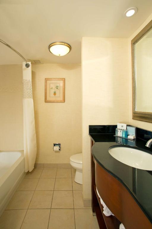 King Room with Sofa Bed – Non-Smoking