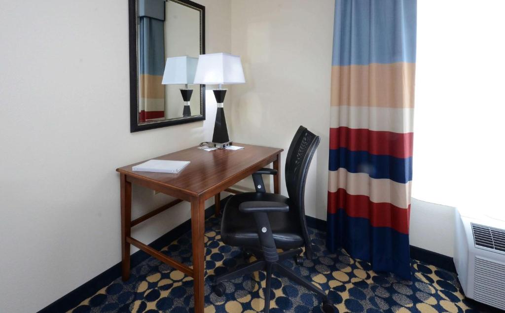 King Studio – Hearing AccessibleNon-Smoking