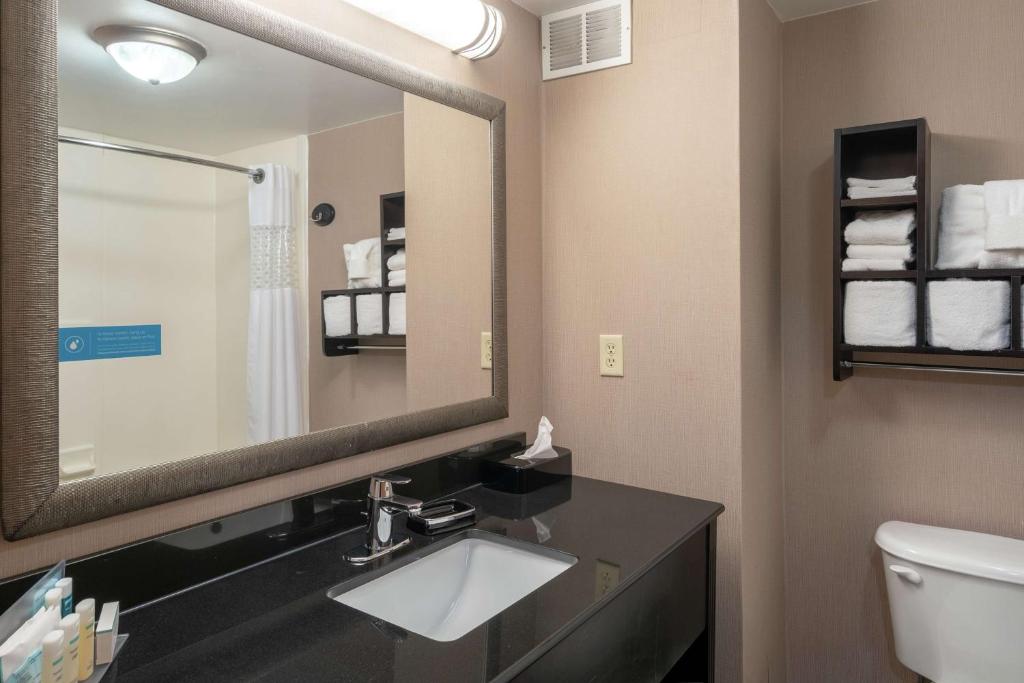 King Room with Sofa Bed