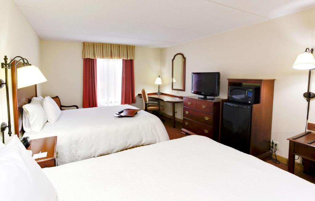 Queen Room – Non-Smoking