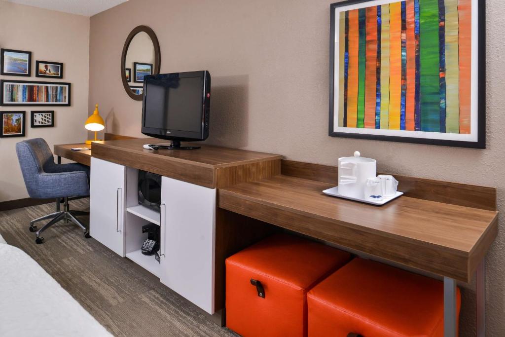 Queen Room with Two Queen Beds – Disability AccessNon-Smoking