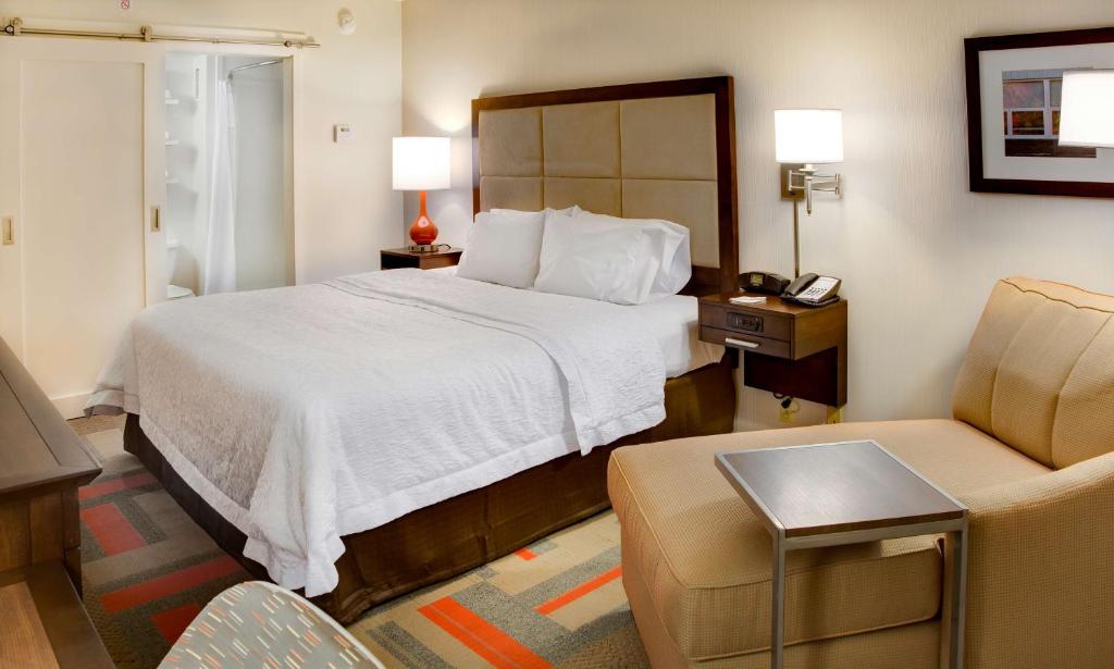 King Room – Non-Smoking