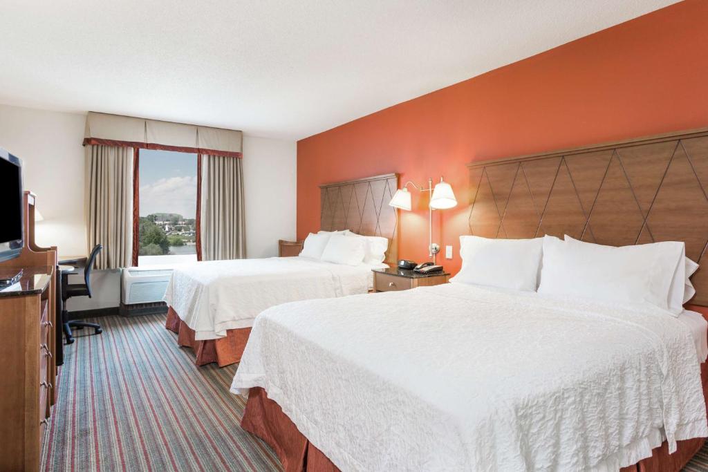 Queen Room – Non-Smoking