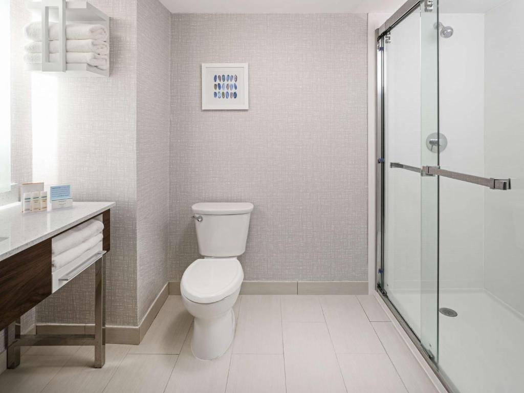 King  Study Room  – Non-Smoking