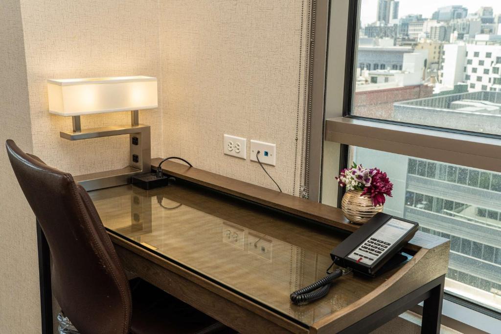 King Room with City View