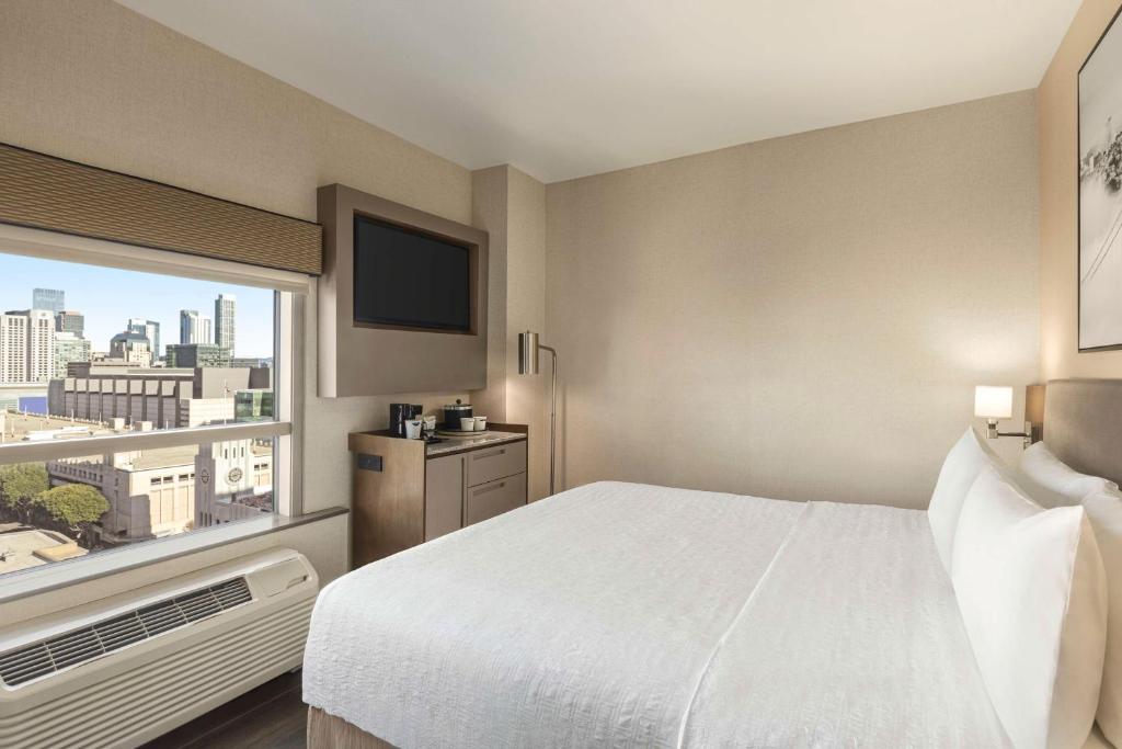 King Room with City View