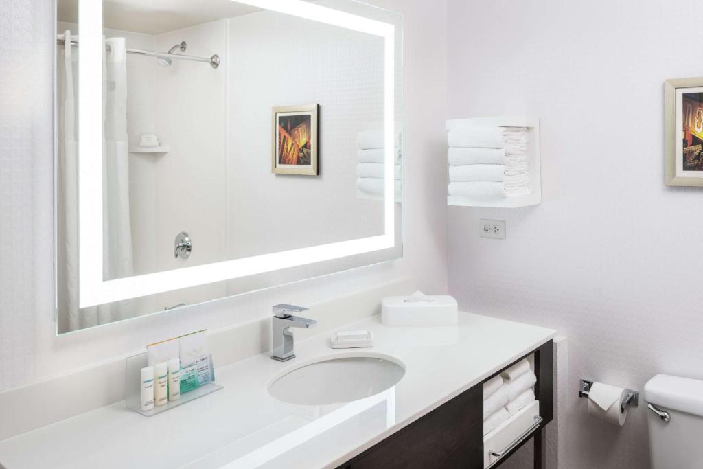 King Room – Non-Smoking