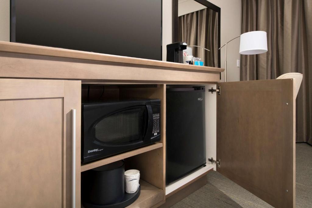 King Room – Non-Smoking