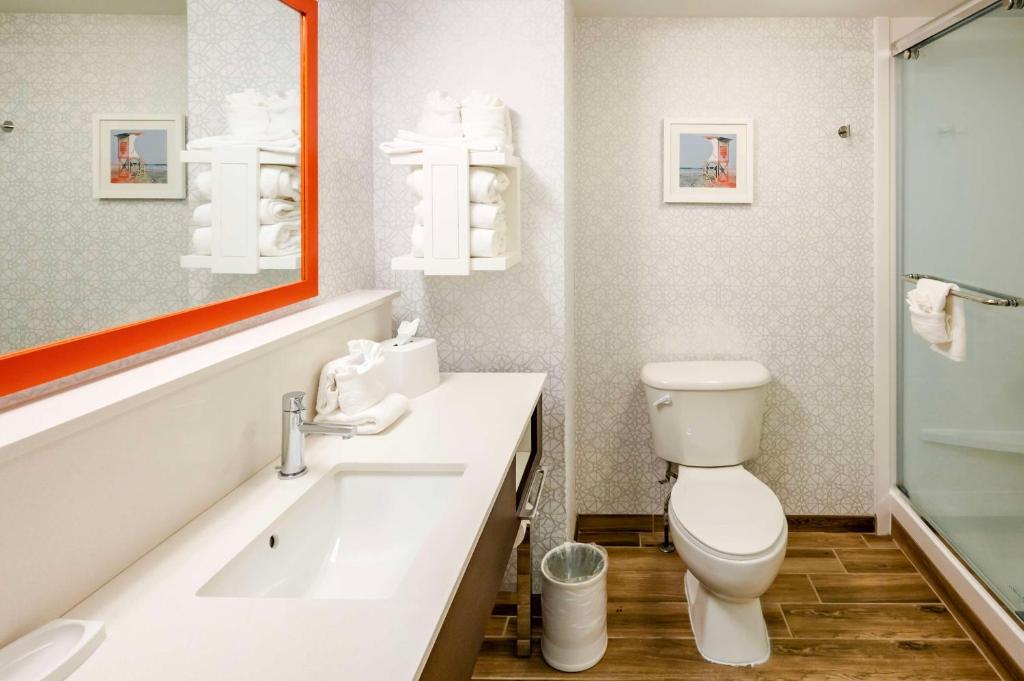 King Room with Sofa Bed – Non-Smoking