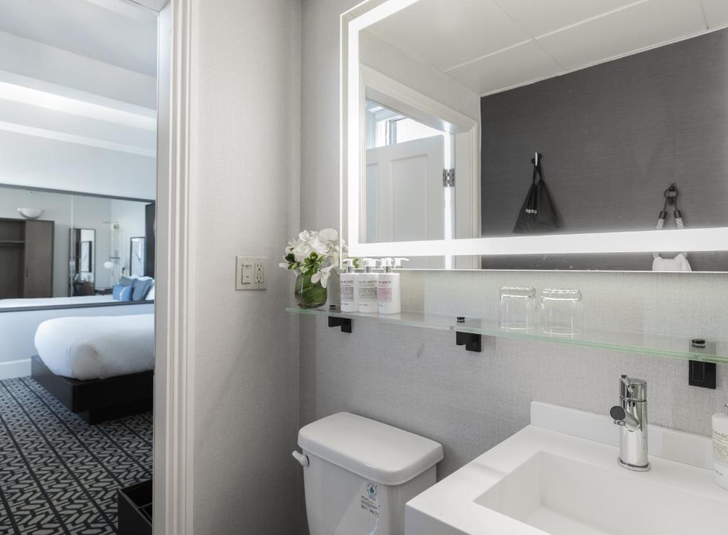 Cityview High Floor One Queen