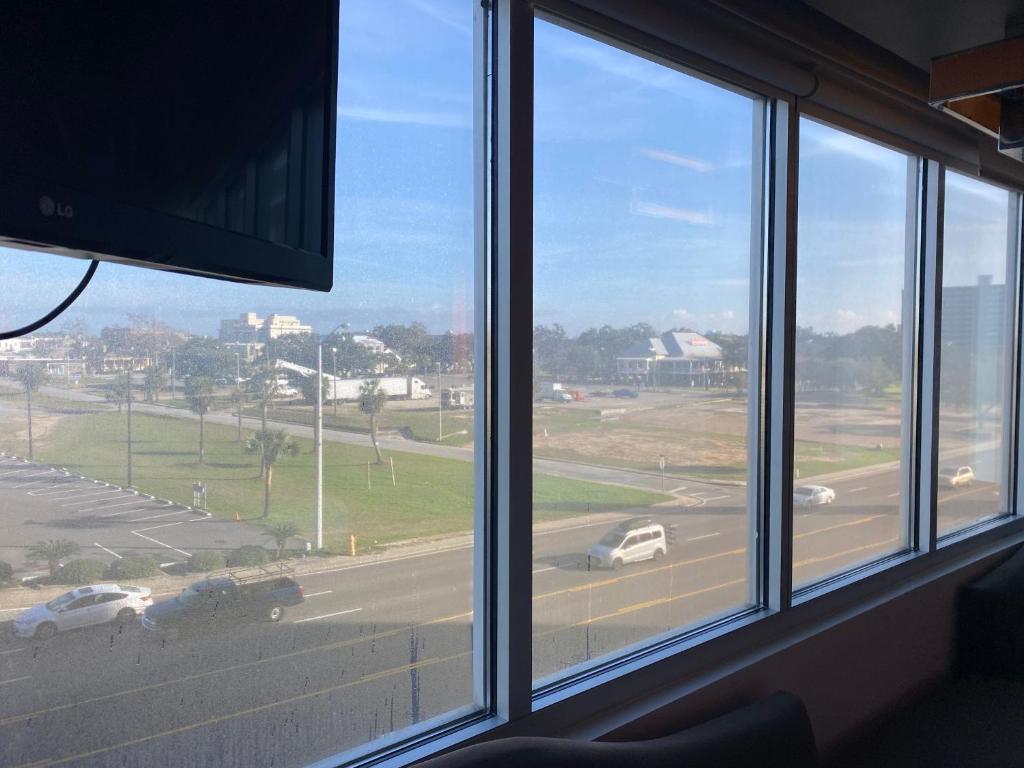 King Nonsmoking Platinum Tower