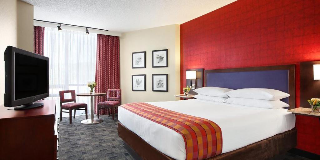 Classic King Non-Smoking