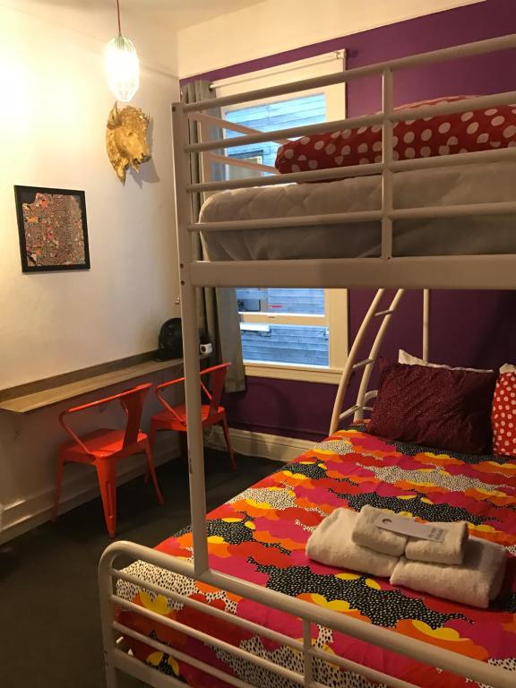 Private Economy Room