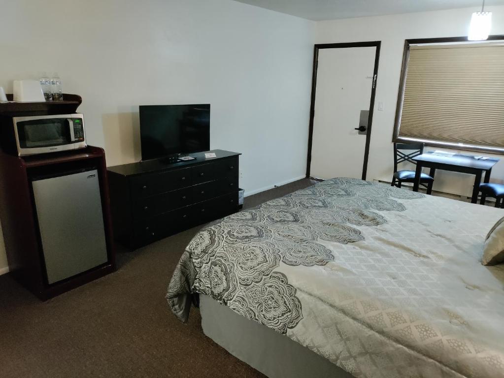 King Room – Non-Smoking