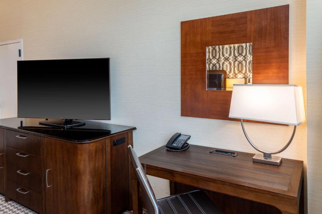 Queen Room with Two Queen Beds – Disability Access