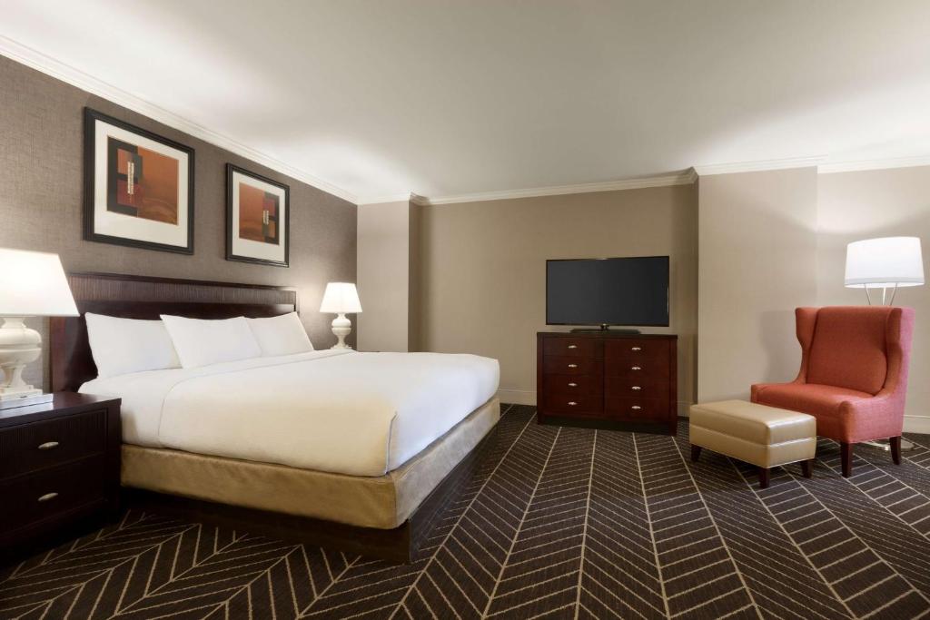 King Corner Room -Hearing Accessible