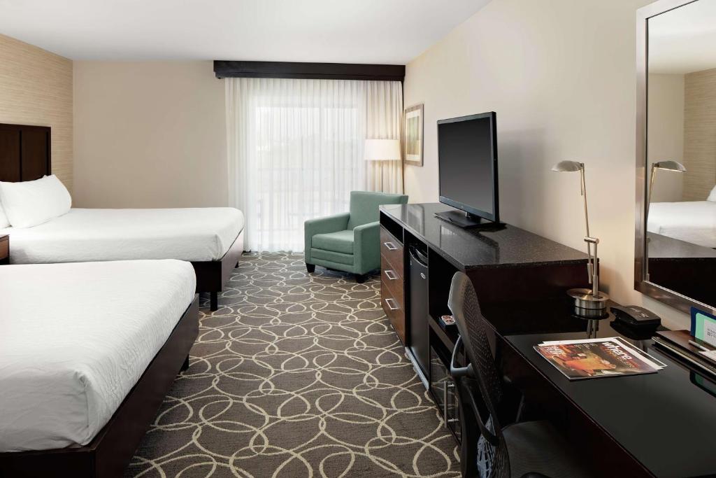 Queen Room with Two Queen Beds – Disability Access