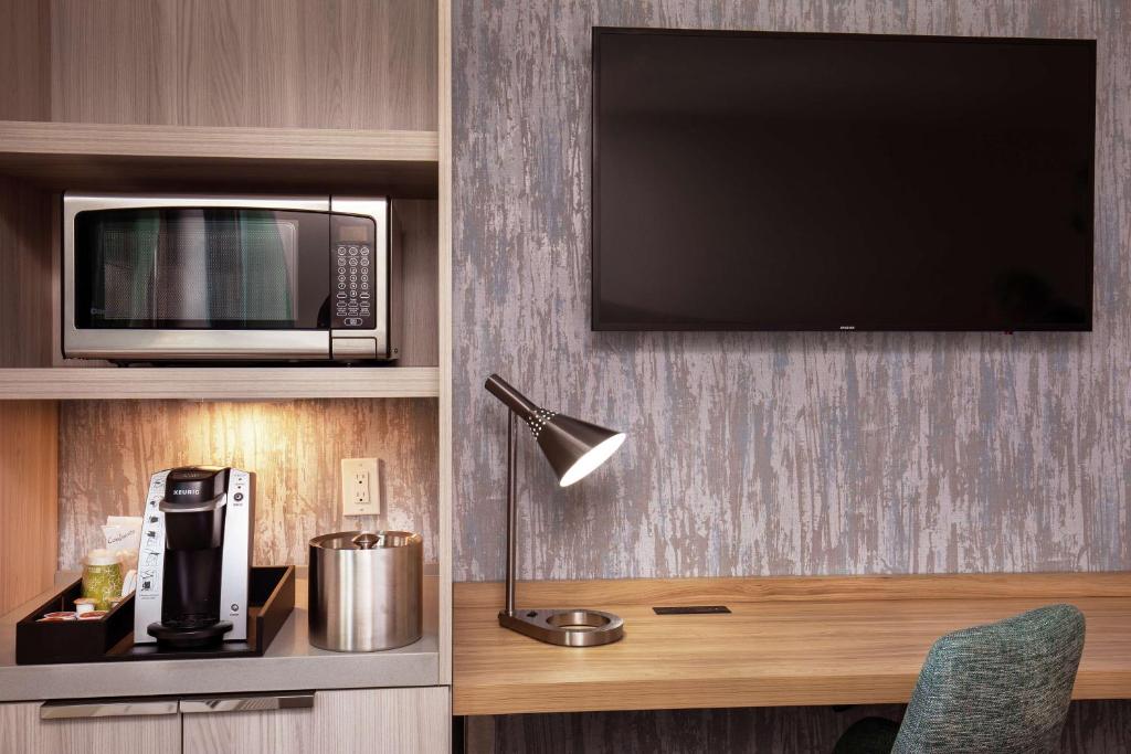 King Room with City View