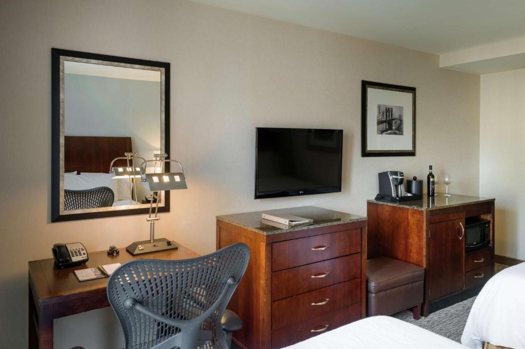 Premium Room with Two Double Beds