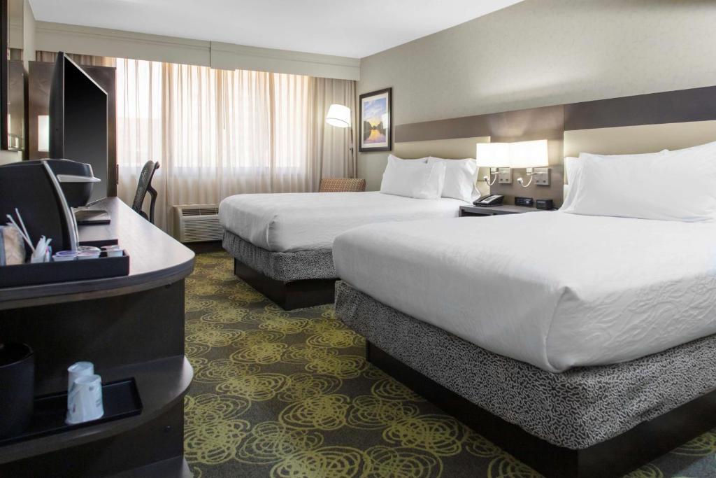 Queen Room with Two Queen Beds