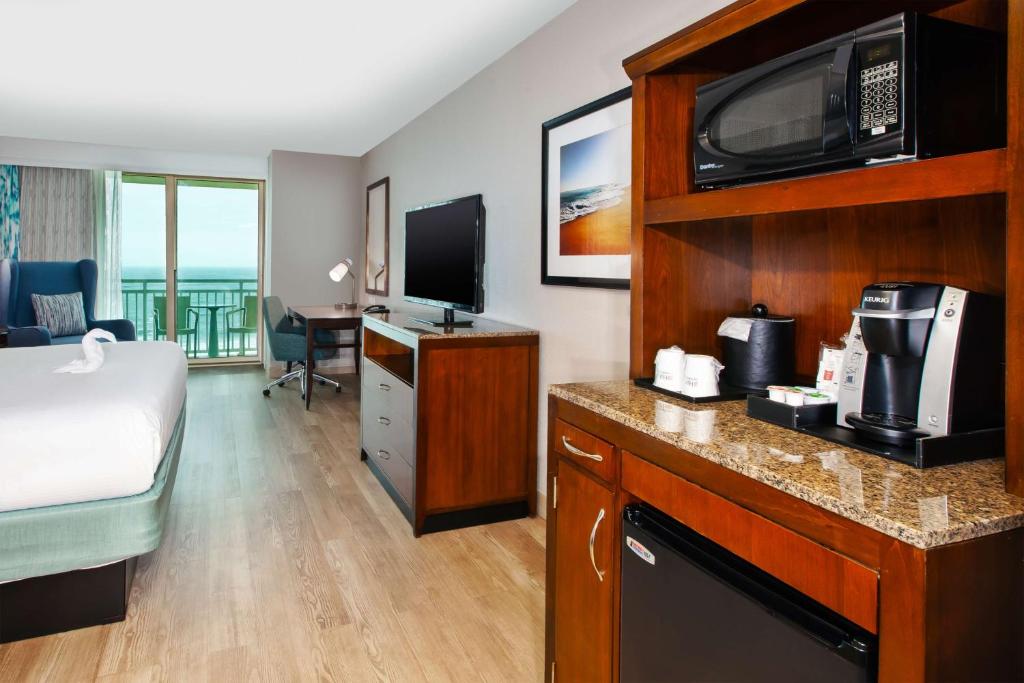 King Room  – Oceanfront