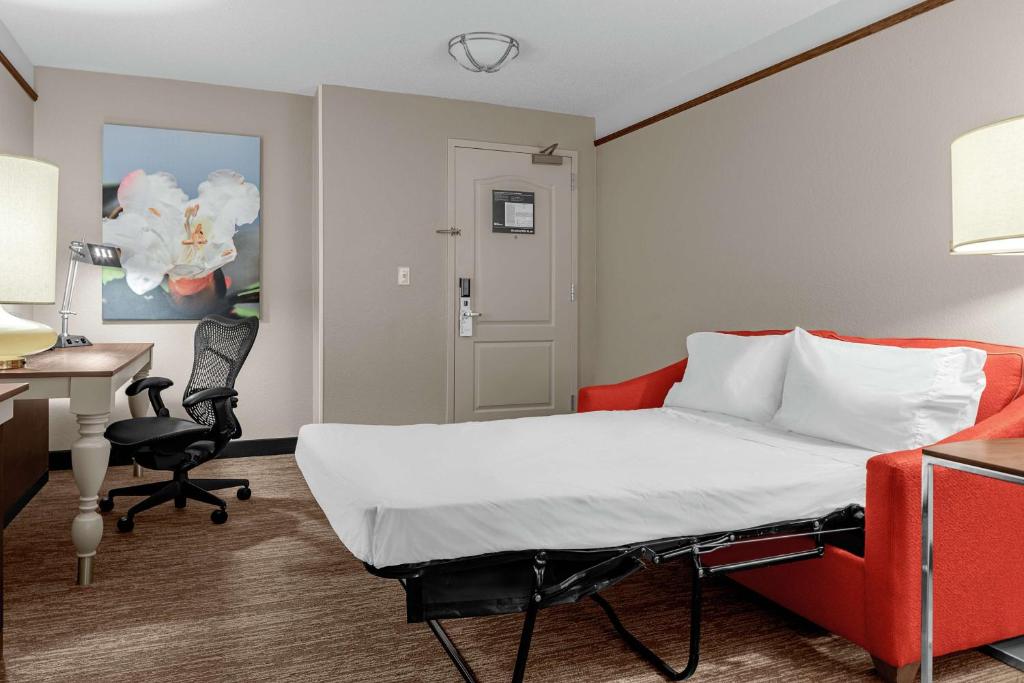 King Evolution Suite-Non-Smoking