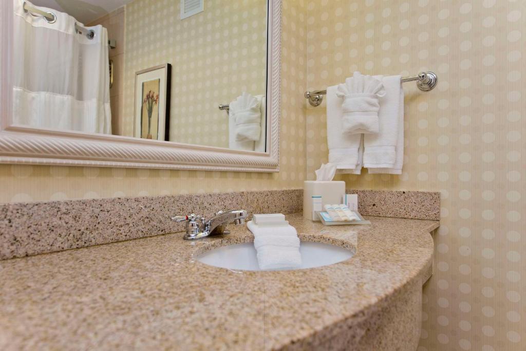 Premium Queen Room with Two Queen Beds