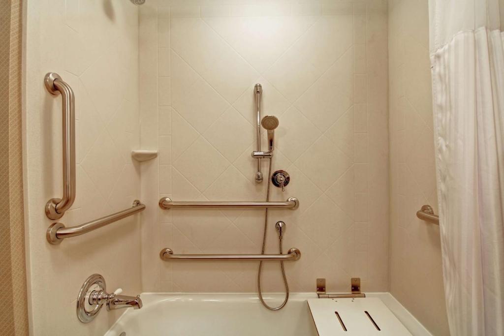 King Room – Hearing Accessible