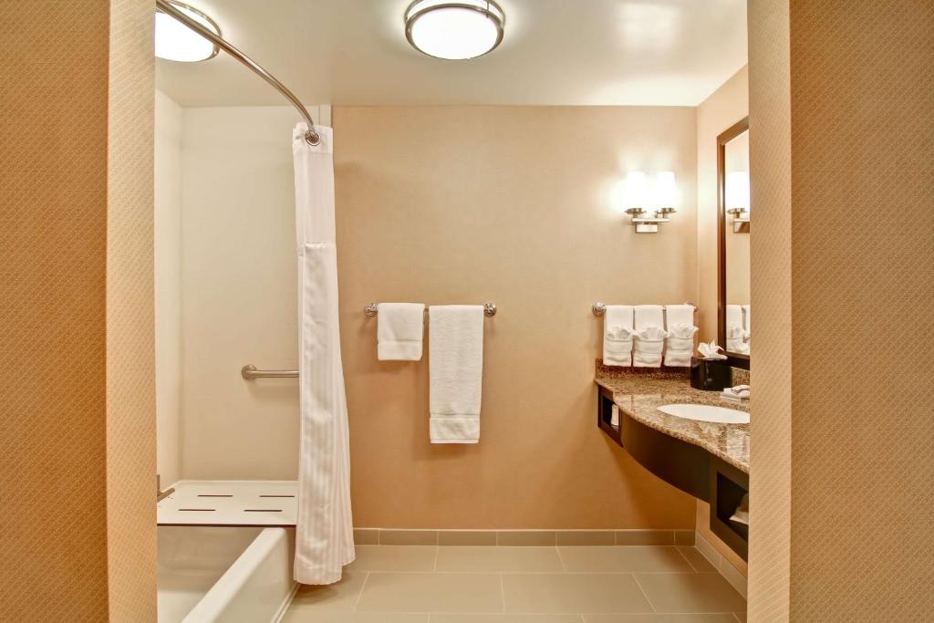 King Room – Hearing Accessible