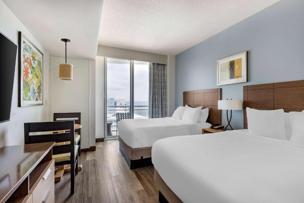 Studio with Partial Ocean View – Connecting Room