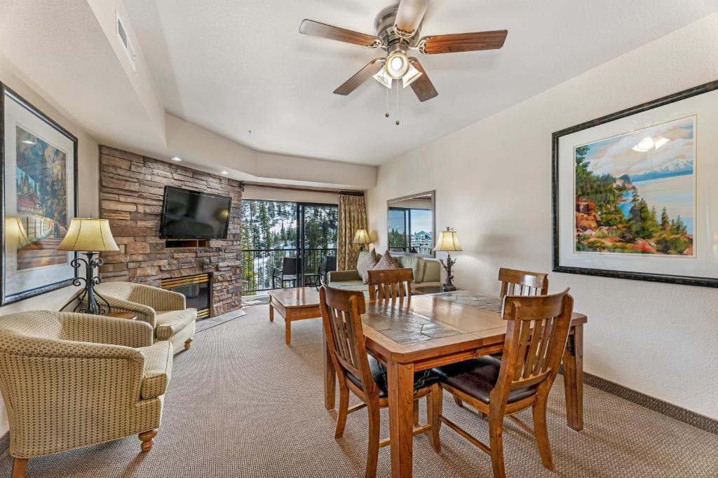 Crest Point Two-Bedroom Villa with Two King Beds