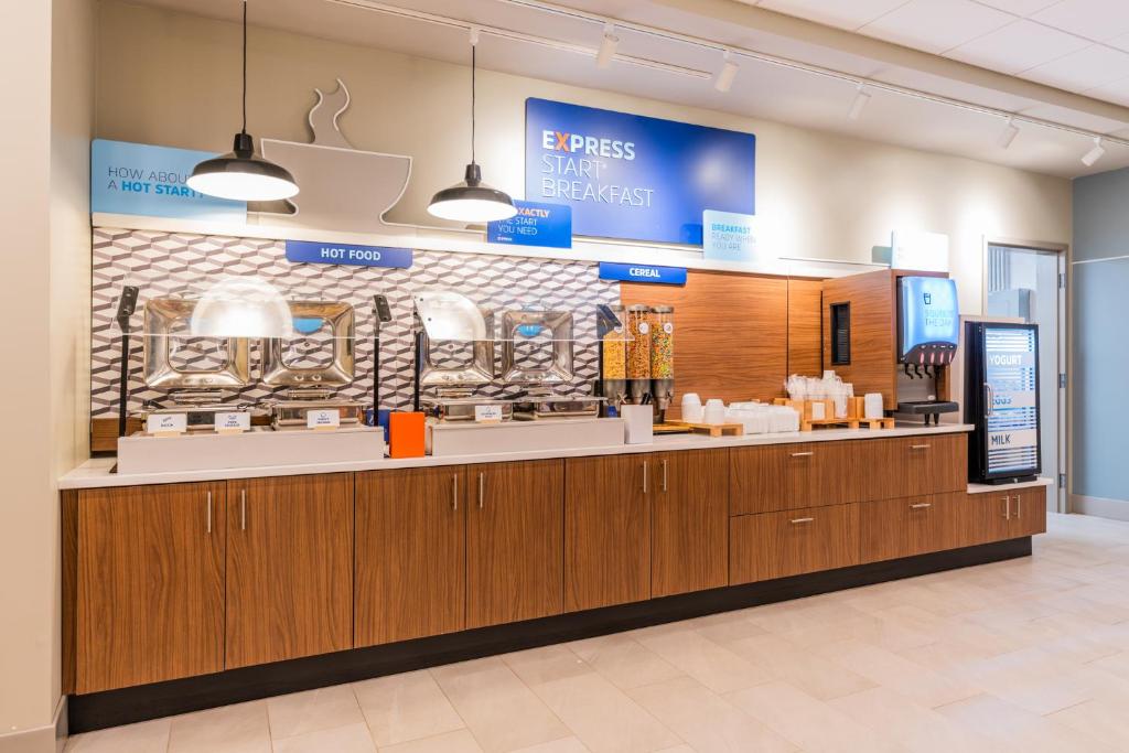 King Suite with Hearing Accessability