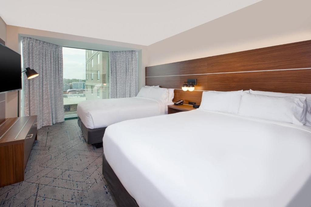 One-Bedroom Suite with Ocean View