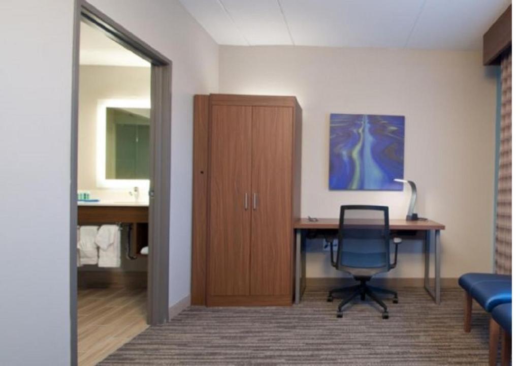 Executive King Room – Disability Access TubNon-Smoking