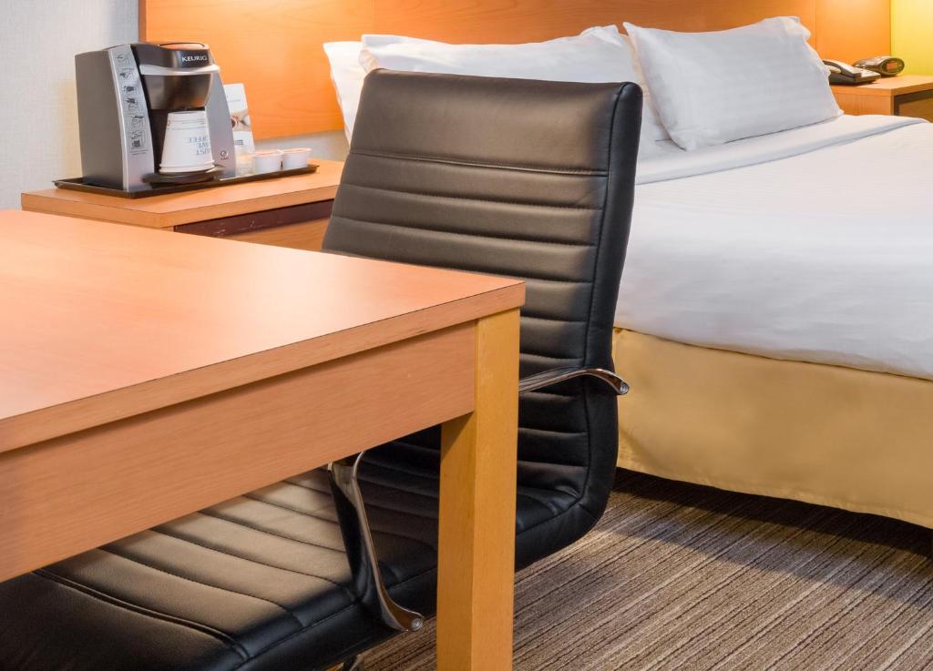 Standard King Room – High Floor