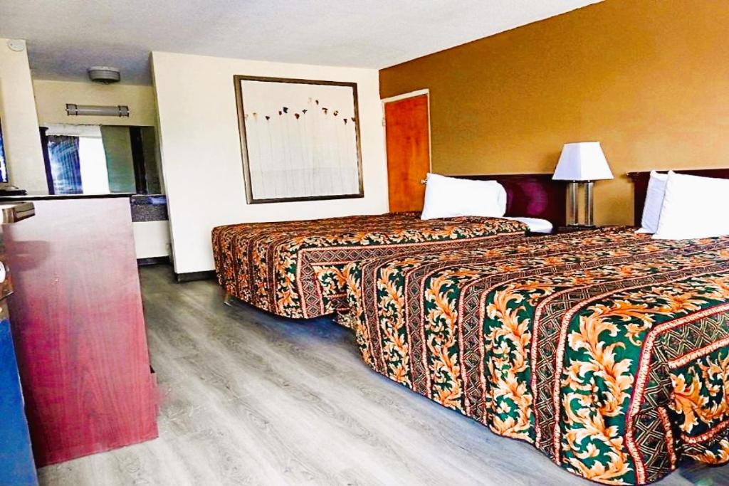 2 Full Beds Non-Smoking