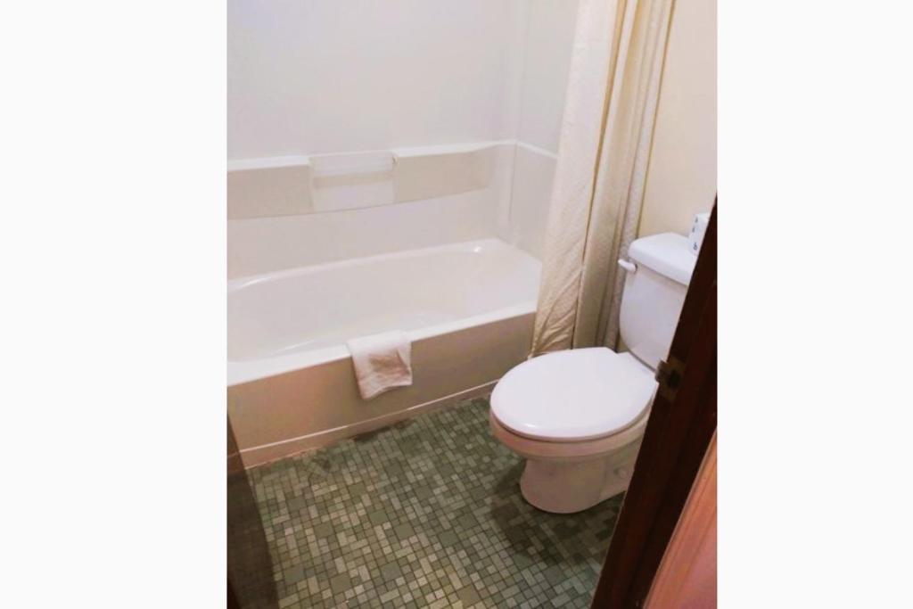 2 Full Beds Non-Smoking