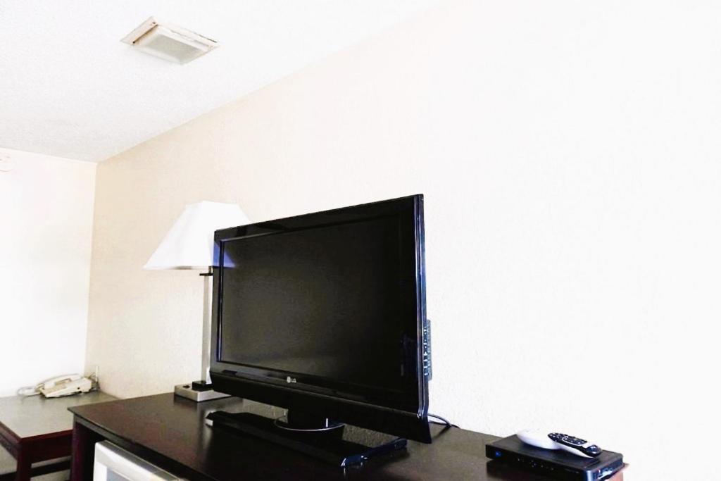 Double Room with Two Double Beds Smoking