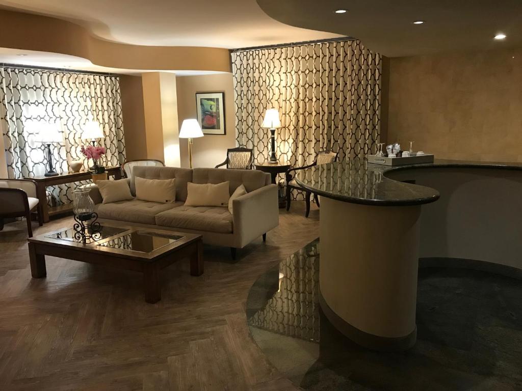 King Suite with Spa Bath