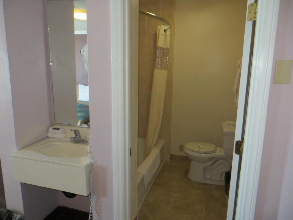 Double Room with Two Double Beds – Smoking