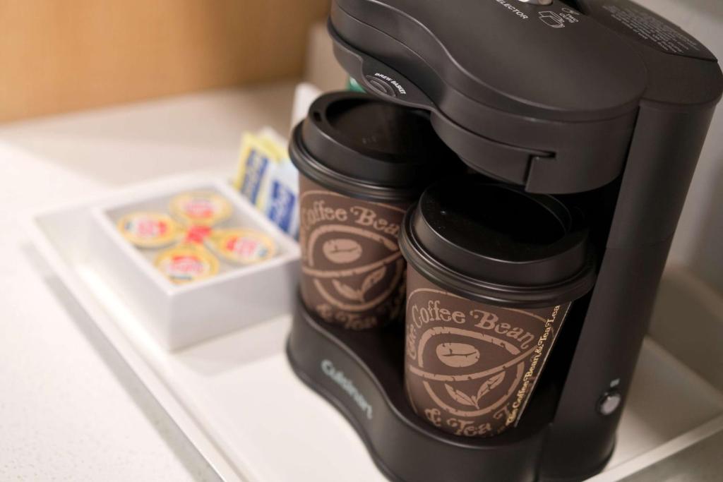 Queen Studio Suite with Two Queen Beds – Non-Smoking