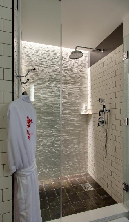 Double Room with Two Double Beds and View