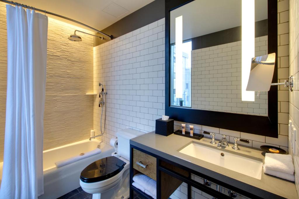 Double Room with Two Double Beds and View